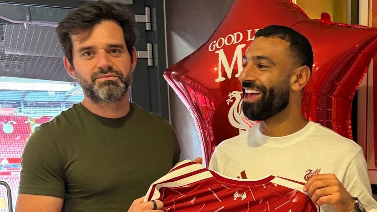 Besiktas rest cekti salah devreye girdi menajerini cagirdi Vv5rXwl4