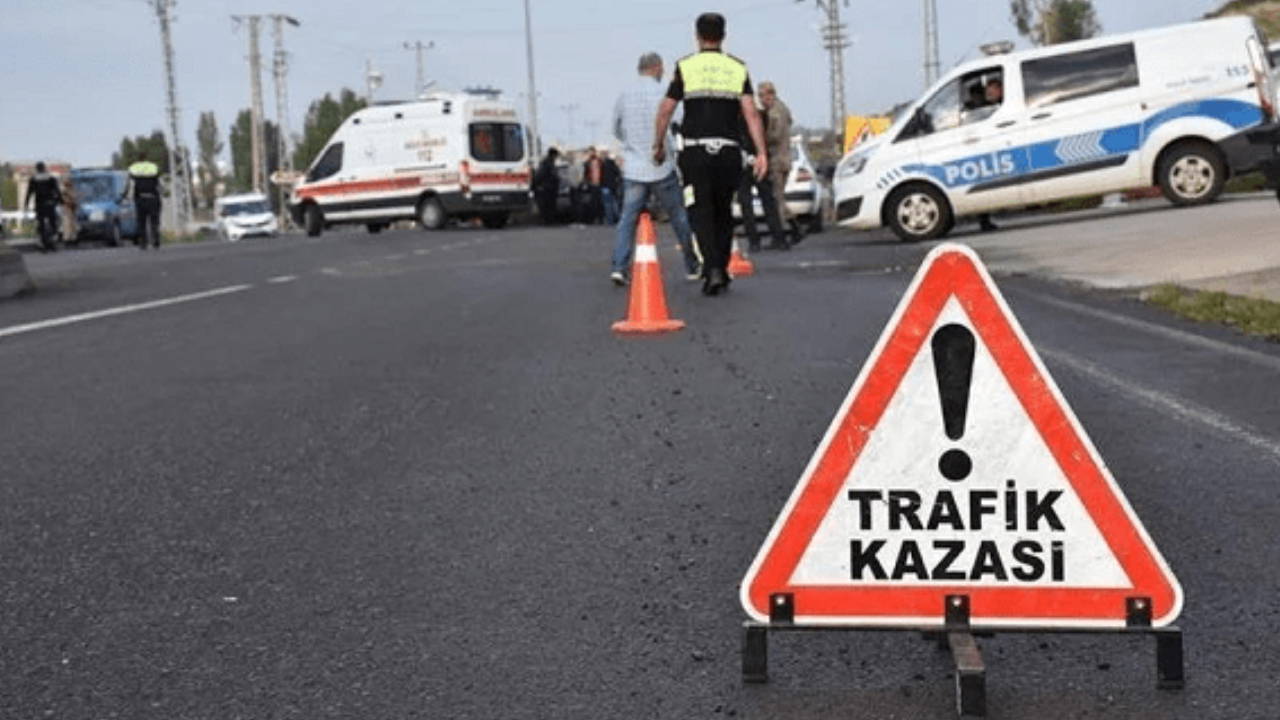 Uskudarda forklift evin bahcesine uctu surucu hayatini kaybetti jp1C36mV